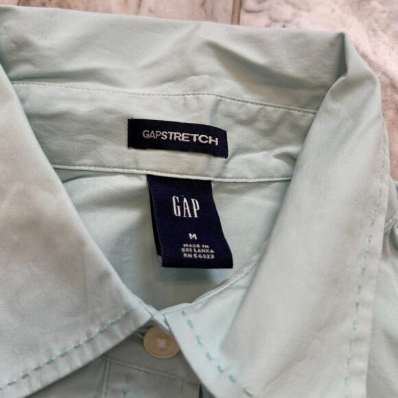 GAP women's medium STRETCH green button-down shirt - Picture 2 of 4